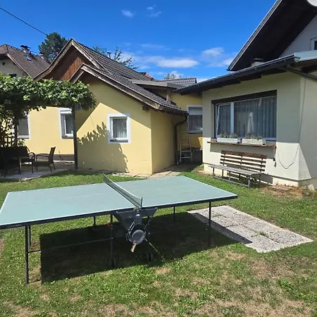 公寓 Im Herzen Von Kaernten 菲尔德茵卡特